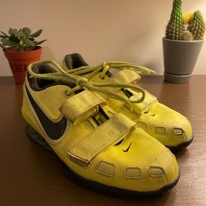 RARE NIKE Romaleos 2 Volt Yellow Weight Lifting  Shoes women’s sz 7 mens sz 5.5